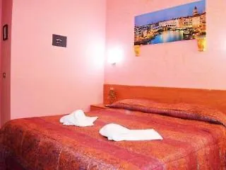 Domus Ferruccio 4*